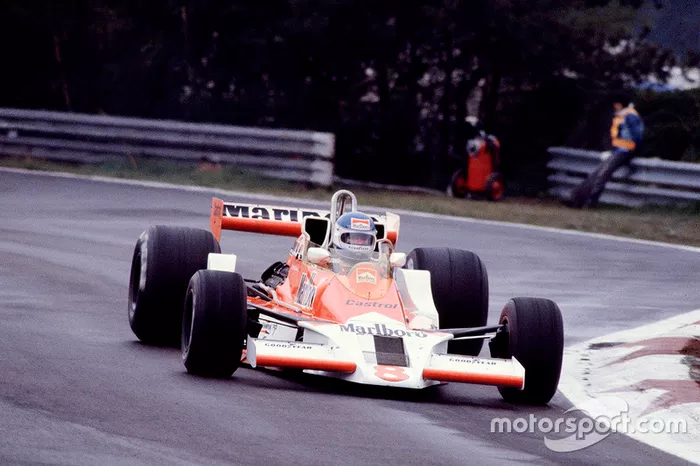 1976-1979: McLaren-Ford M26
