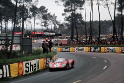 #1 Ford GT40 Mk4: A.J. Foyt, Dan Gurney