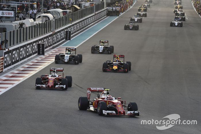 Kimi Raikkonen, Ferrari SF16-H, Sebastian Vettel, Ferrari SF16-H