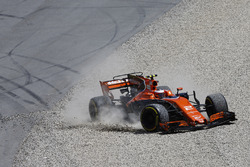 Felipe Massa, Williams FW40, choca con Stoffel Vandoorne, McLaren MCL32