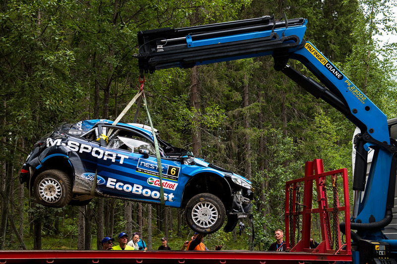 Eric Camilli, Benjamin Veillas, M-Sport Ford Fiesta WRC after a crash