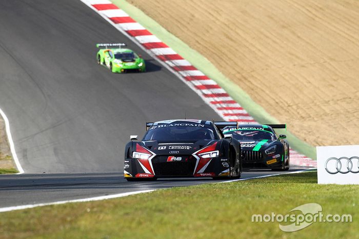 #33 Belgian Audi Club Team WRT Audi R8 LMS ultra: Enzo Ide, Christopher Mies