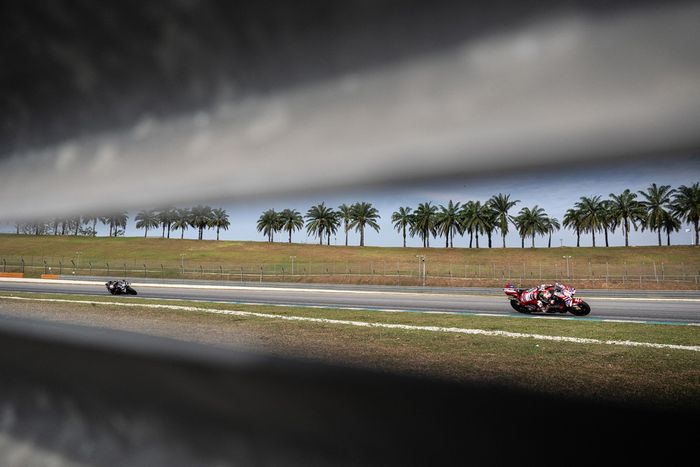 Франческо Баньяйя, команда Ducati, Марко Безсекки, Aprilia Racing