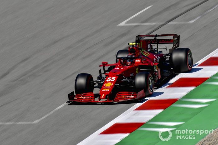 Carlos Sainz Jr., Ferrari SF21