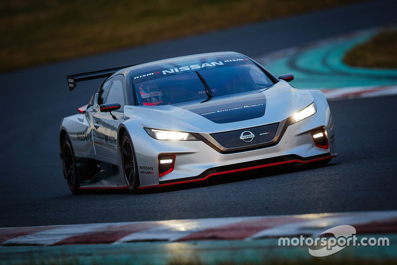 Nissan LEAF NISMO RC