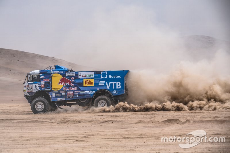 #502 Team Kamaz Master: Ayrat Mardeev, Akhmet Galiautdinov, Dmitry Svistunov