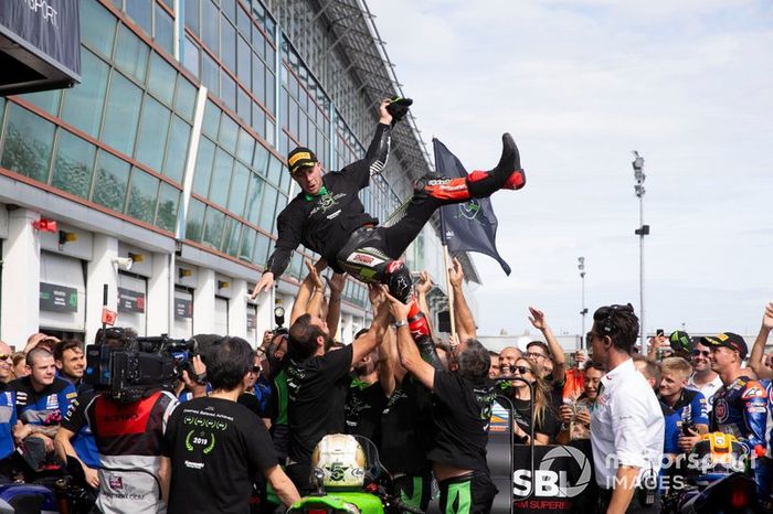 Jonathan Rea, Kawasaki Racing Team celebra su quinto título mundial