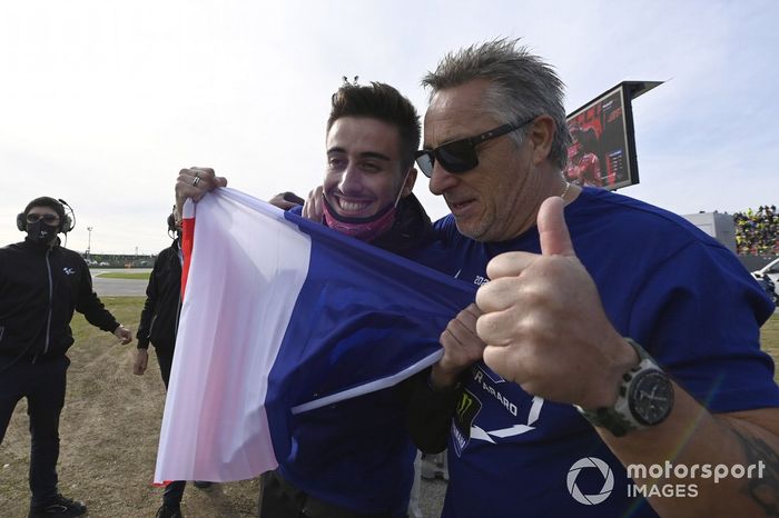 El Campeón del Mundo Fabio Quartararo, Yamaha Factory Racing celebra