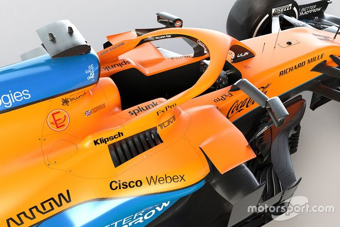 Detalle del cockpit del McLaren MCL35M