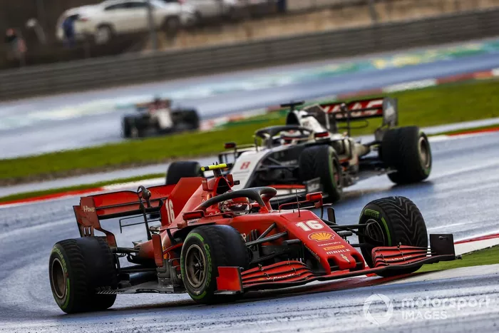 Charles Leclerc, Ferrari SF1000, Romain Grosjean, Haas VF-20