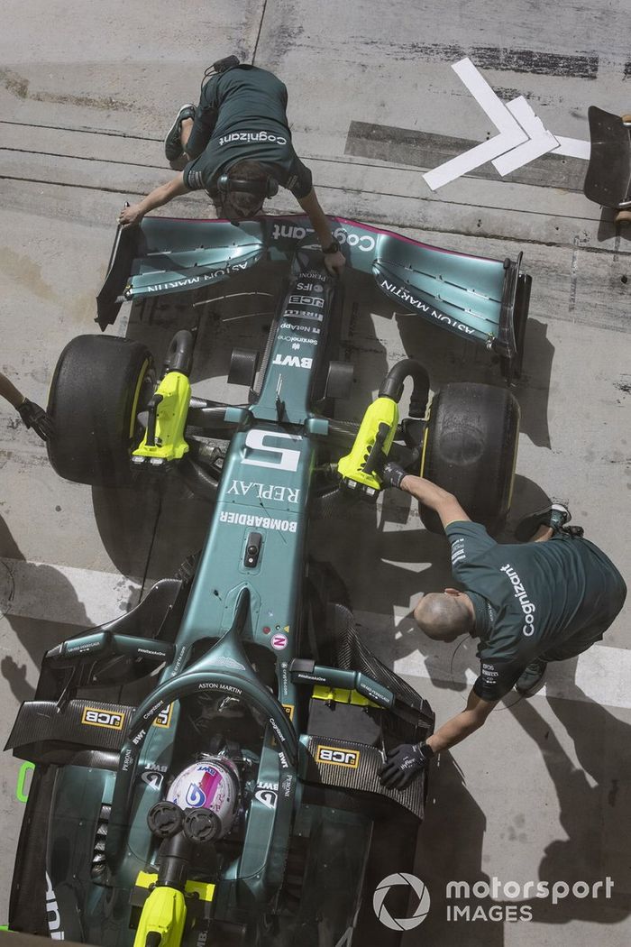 Sebastian Vettel, Aston Martin AMR21 