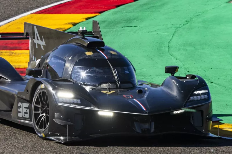 Alpine A424