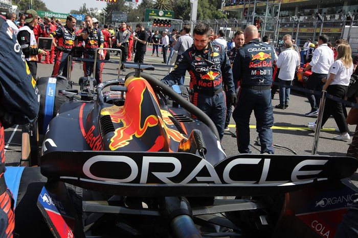 Red Bull Racing RB19 detalle
