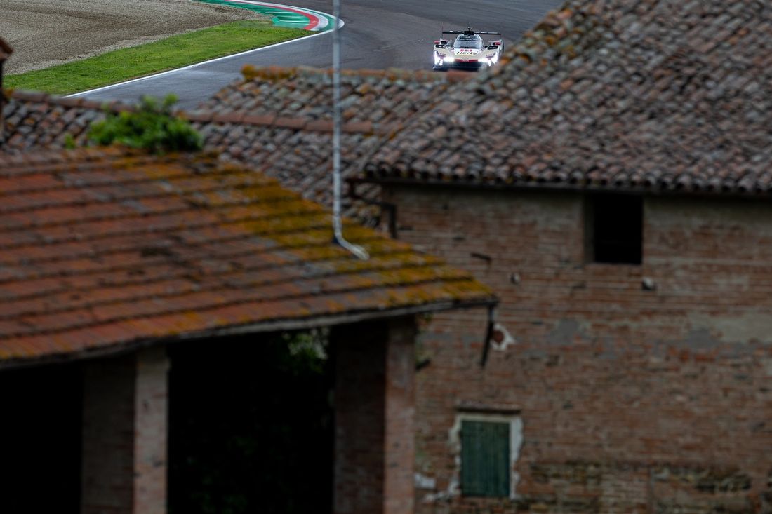 #12 Cadillac Hertz Team Jota Cadillac V-Series.R: Alex Lynn, Norman Nato, Will Stevens