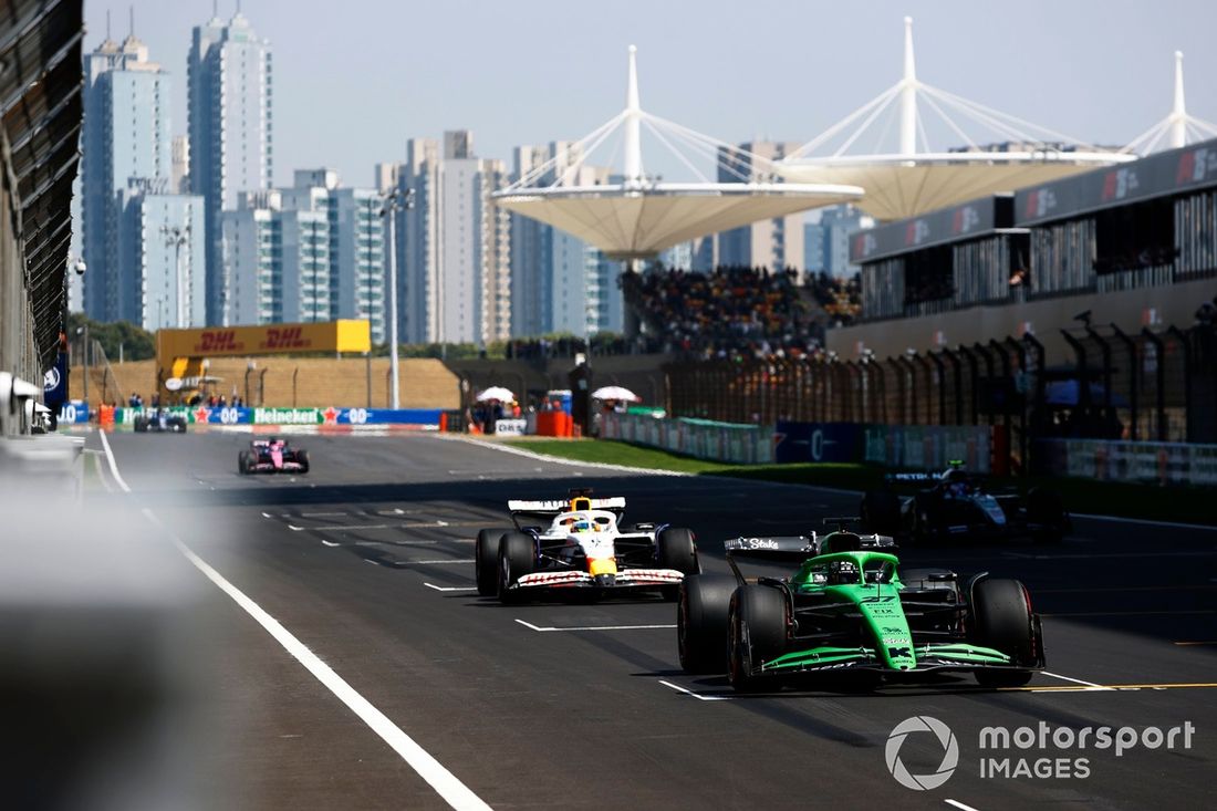 Nico Hulkenberg, Sauber, Isack Hadjar, RB F1 Team, Andrea Kimi Antonelli, Mercedes