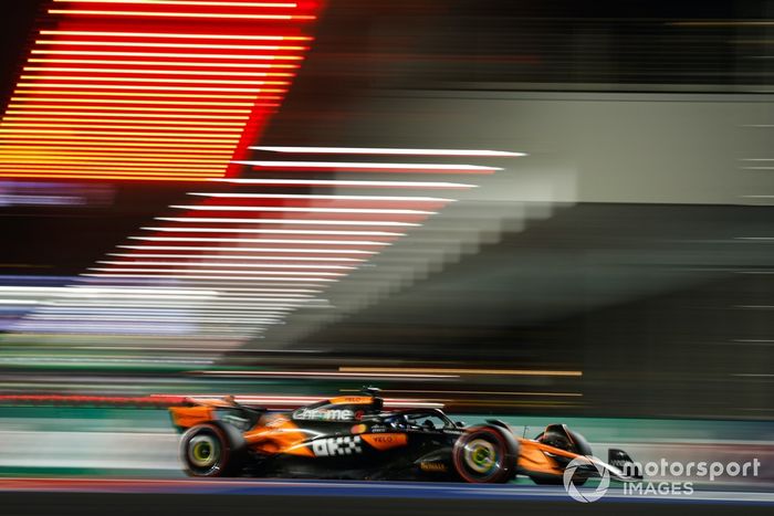 Oscar Piastri, McLaren MCL38