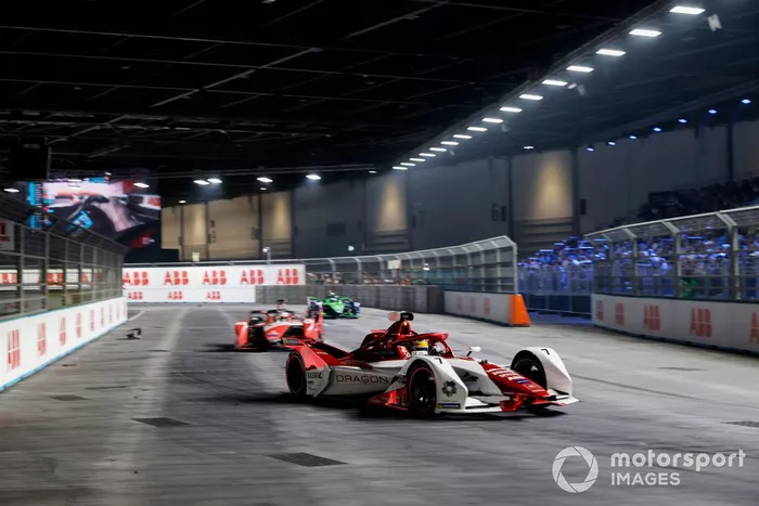 Sergio Sette Camara, Dragon Penske Autosport, Penske EV-5 Oliver Askew, Andretti Motorsport, BMW iFE.21