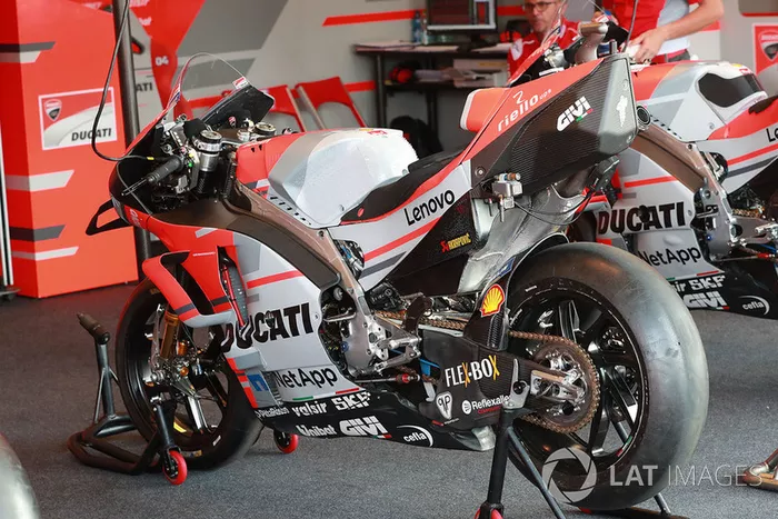 Moto de Andrea Dovizioso, Ducati Team