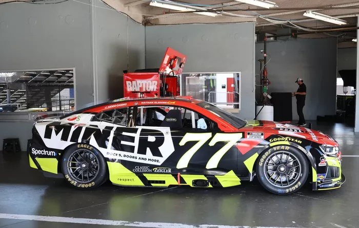 Carson Hocevar, Spire Motorsports