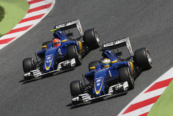 Маркус Эрикссон, Sauber C35 и Фелипе Наср, Sauber C35 - борьба за позицию