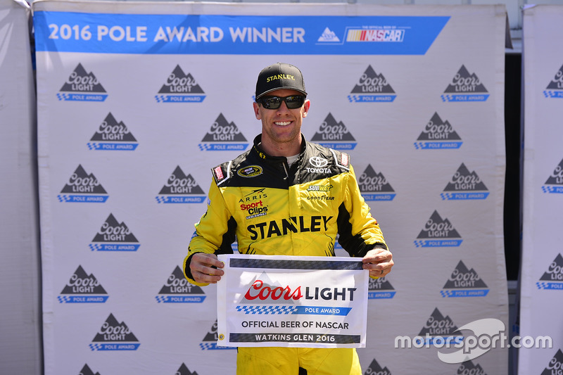 Polesitter Carl Edwards, Joe Gibbs Racing Toyota