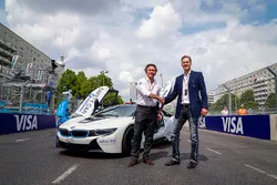 BMW handshake
