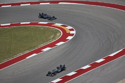 Lewis Hamilton, Mercedes AMG F1 W07 Hybrid, Nico Rosberg, Mercedes AMG F1 W07 Hybrid