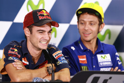 Dani Pedrosa, Repsol Honda Team; Valentino Rossi, Yamaha Factory Racing