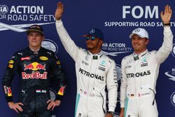 Pole voor Lewis Hamilton, Mercedes AMG F1 W07 , tweede plaats Nico Rosberg, Mercedes AMG Petronas F1