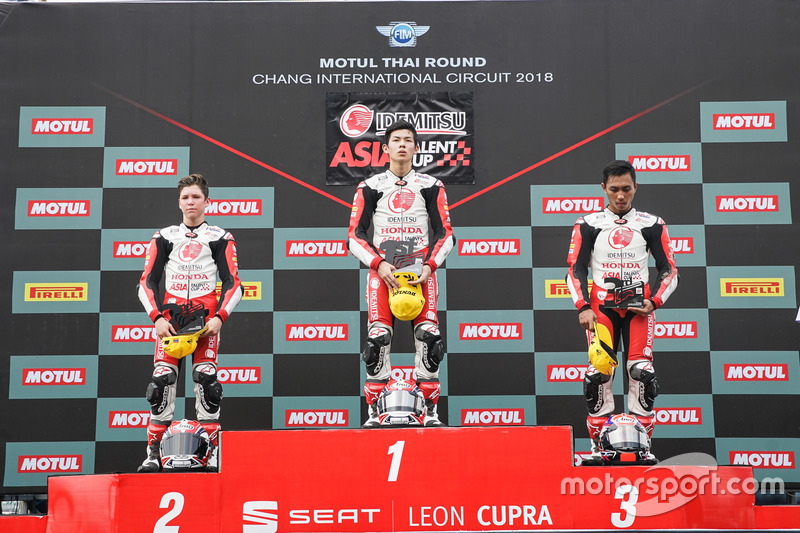 Podium Race 2 ATC Thailand: #19 Bill Van Eerde, #9 Haruki Noguchi, #4 Afridza Munandar