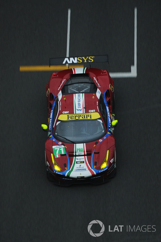 #71 AF Corse Ferrari 488 GTE: Davide Rigon, Sam Bird