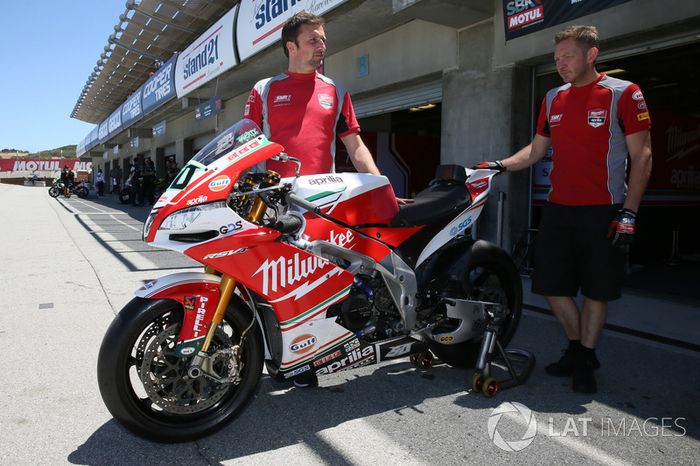 Eugene Laverty, Milwaukee Aprilia