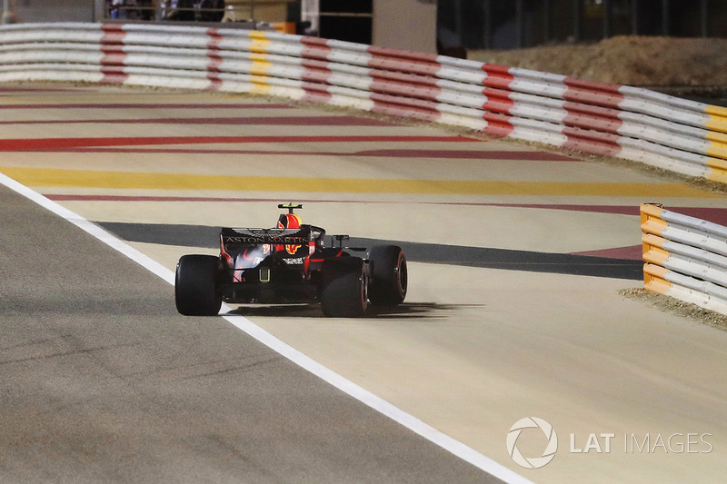 Max Verstappen, Red Bull Racing RB14 Tag Heuer, gagal finis
