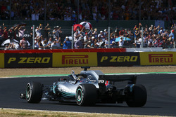 Lewis Hamilton, Mercedes AMG F1 W09