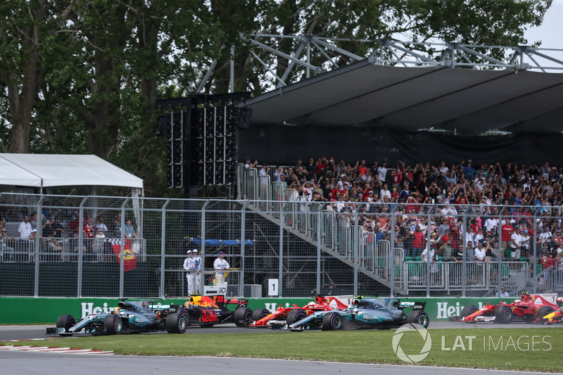 Льюіс Хемілтон, Mercedes-Benz F1 W08, на старті гонки