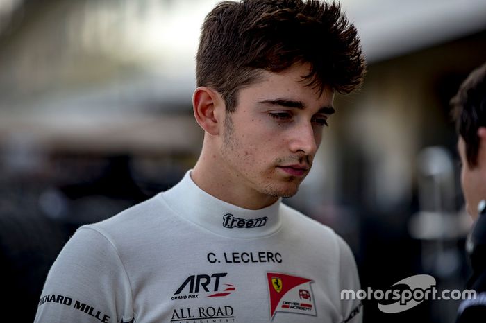 En 2016, pasó a formar parte de la academia de pilotos de Ferrari.