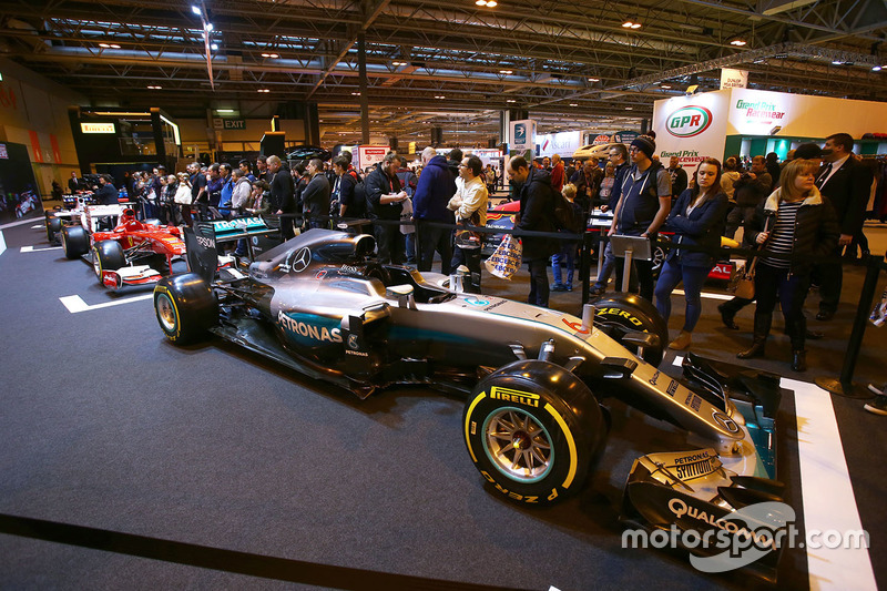 Fans en la exhibición F1 Racing