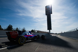Даниил Квят, Scuderia Toro Rosso STR12