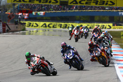 Eugene Laverty, Milwaukee Aprilia World Superbike Team, Alex Lowes, Pata Yamaha, Stefan Bradl, Honda World Superbike Team