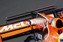 McLaren MCL32, rear wing
