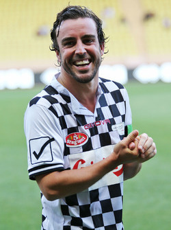 Fernando Alonso, McLaren en el partido de fútbol de caridad