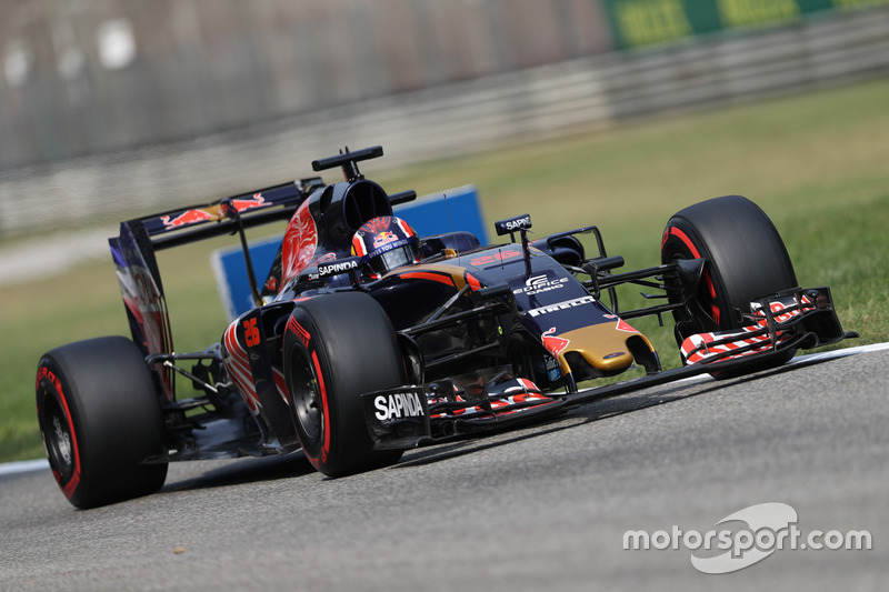 Ausgefallen: Daniil Kvyat, Scuderia Toro Rosso STR11