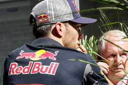 П'єрр Гаслі, Red Bull Racing Third Driver та Хельмут Марко, консультант Red Bull Motorsport