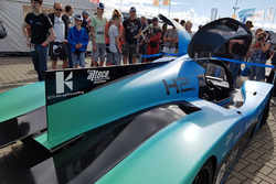 Onthulling racewagen op waterstof van de TU Delft