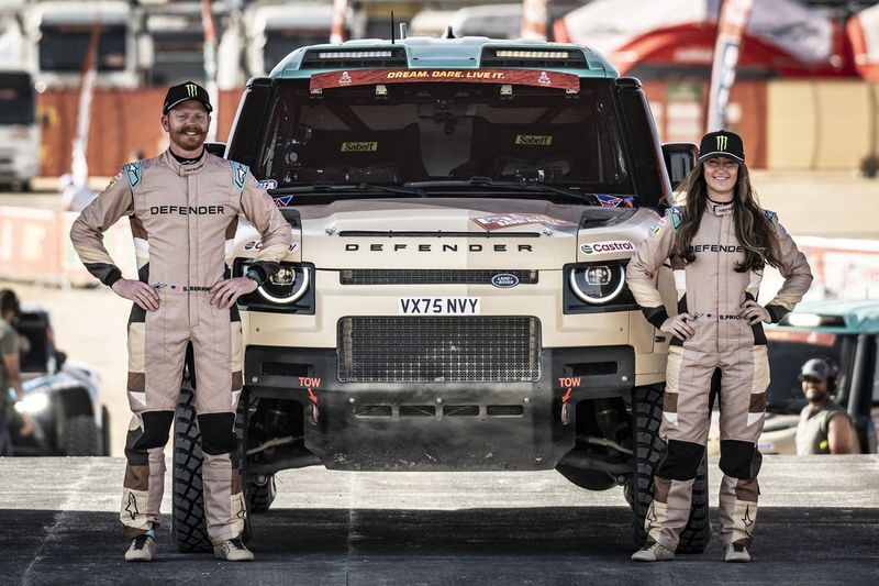 #504 Defender Rally, Defender D7X-R: Sara Price, Sean Berriman 