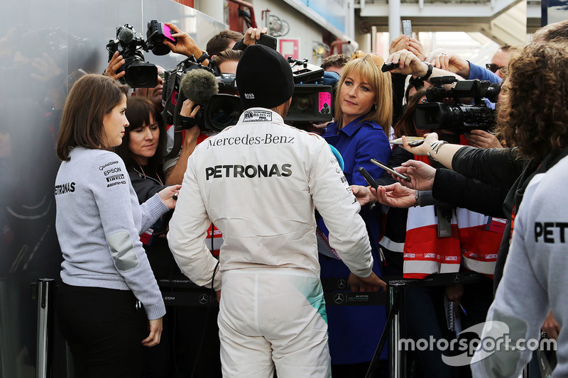 Lewis Hamilton, Mercedes AMG F1 Team im Gespräch mit der Presse