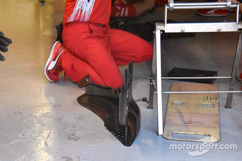 Bargeboard and floor swap on the Ferrari SF71H of Kimi Raikkonen