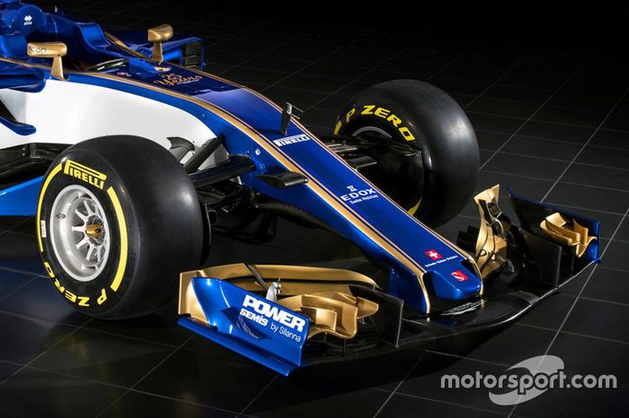 Sauber C36 detalle delantero