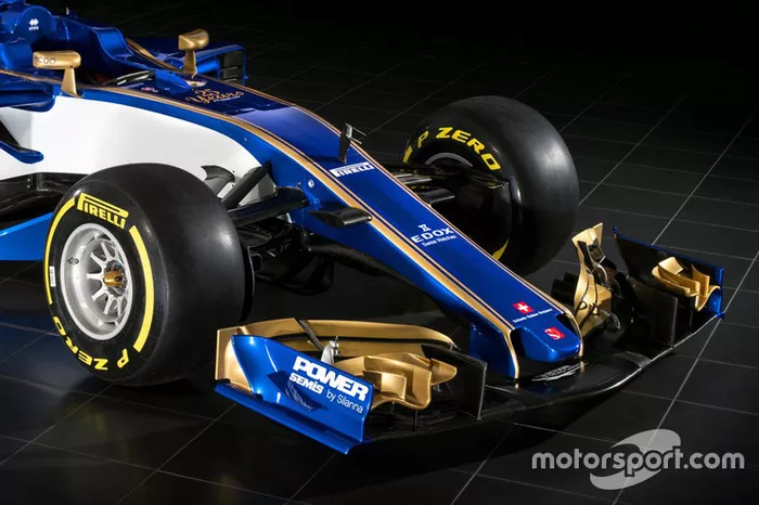 Sauber C36 front wing detail