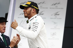 Yarış galibi Lewis Hamilton, Mercedes AMG F1 ve Sir Jackie Stewart